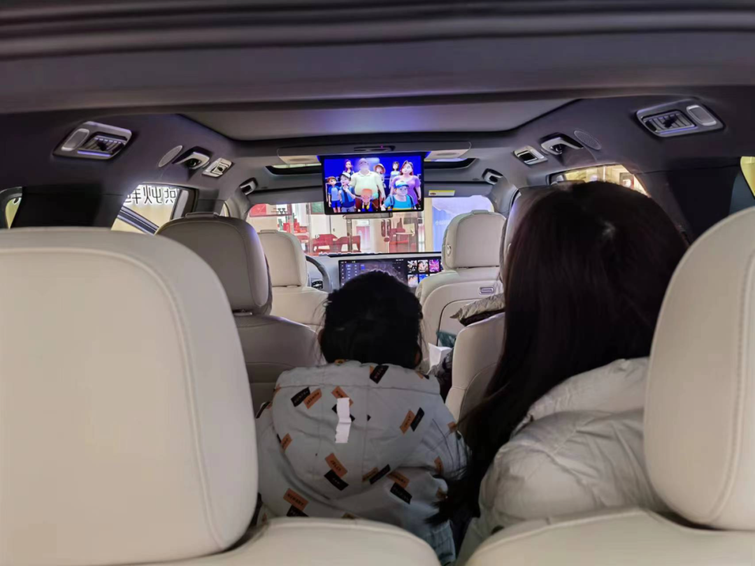 今天被理想汽车“震”到了