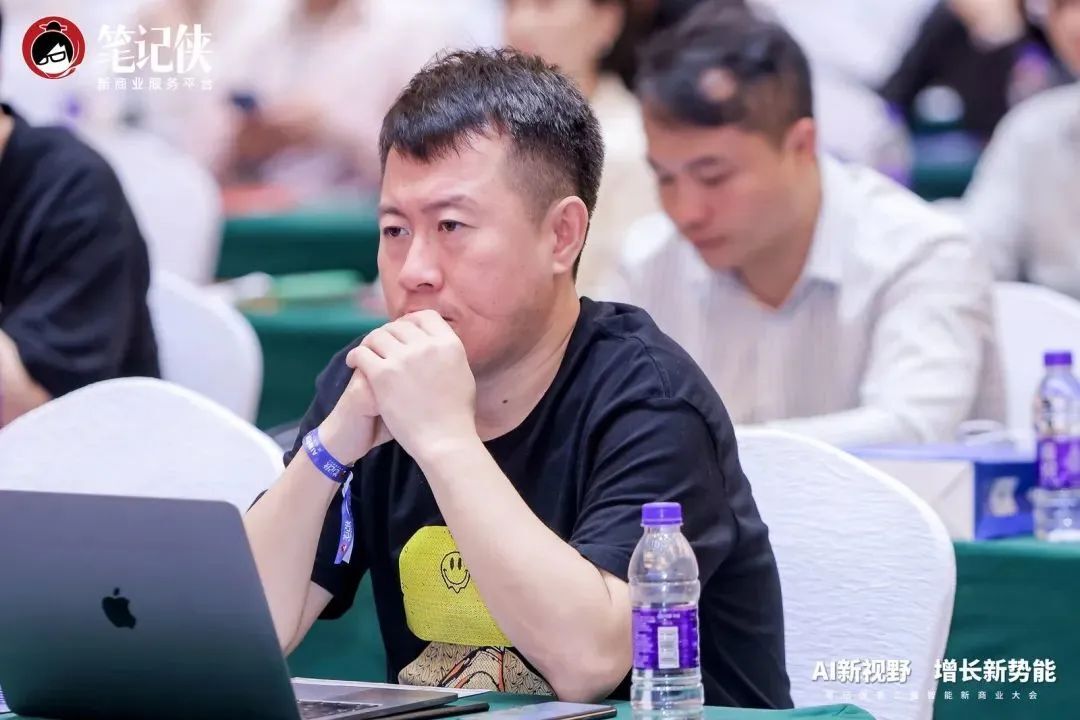出门问问李志飞：大模型下半场，要找到自己的灵魂｜Z Circle